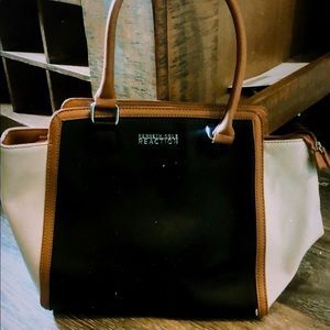 Kenneth Cole purse